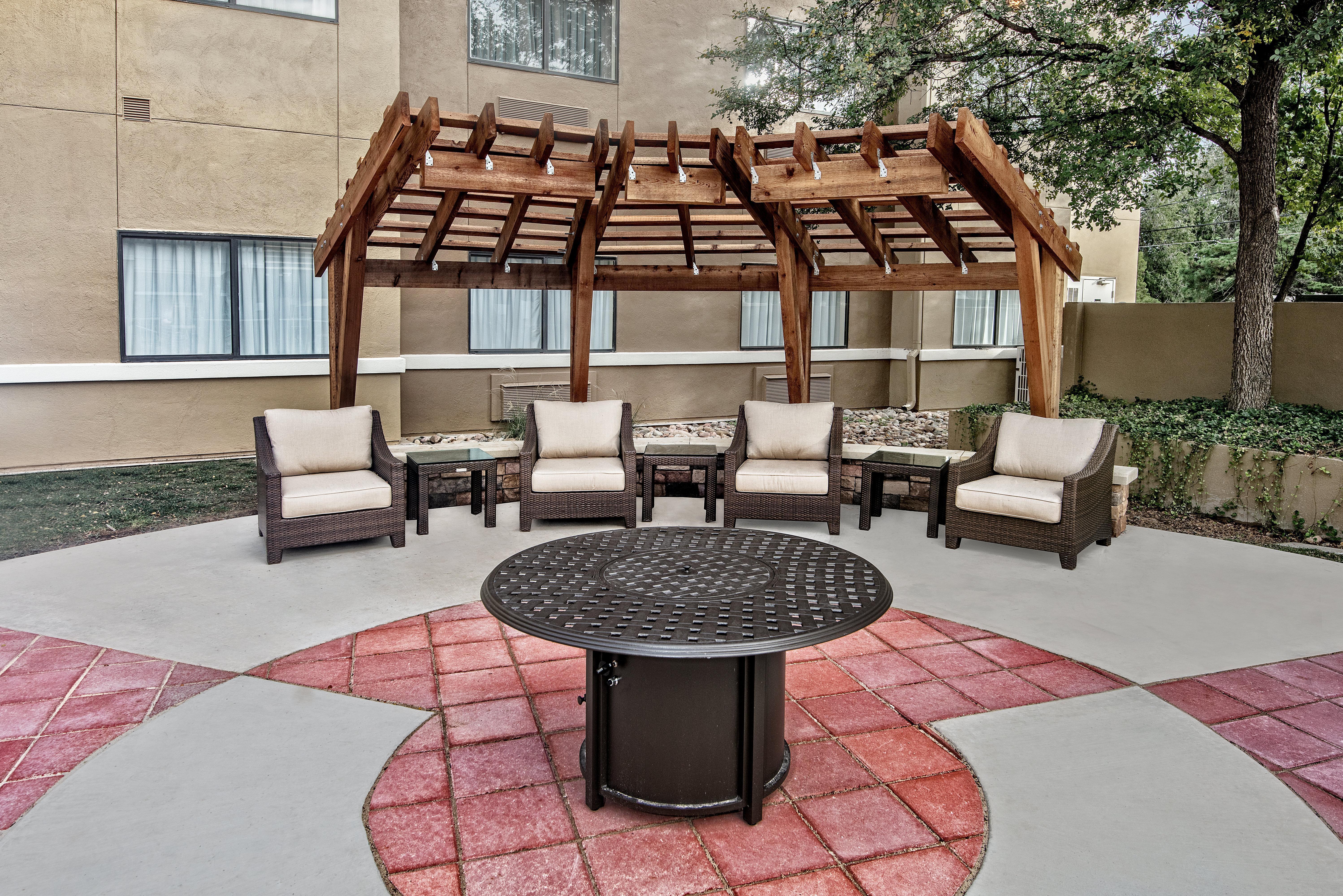 Staybridge Suites Lubbock-University Area By Ihg Bagian luar foto