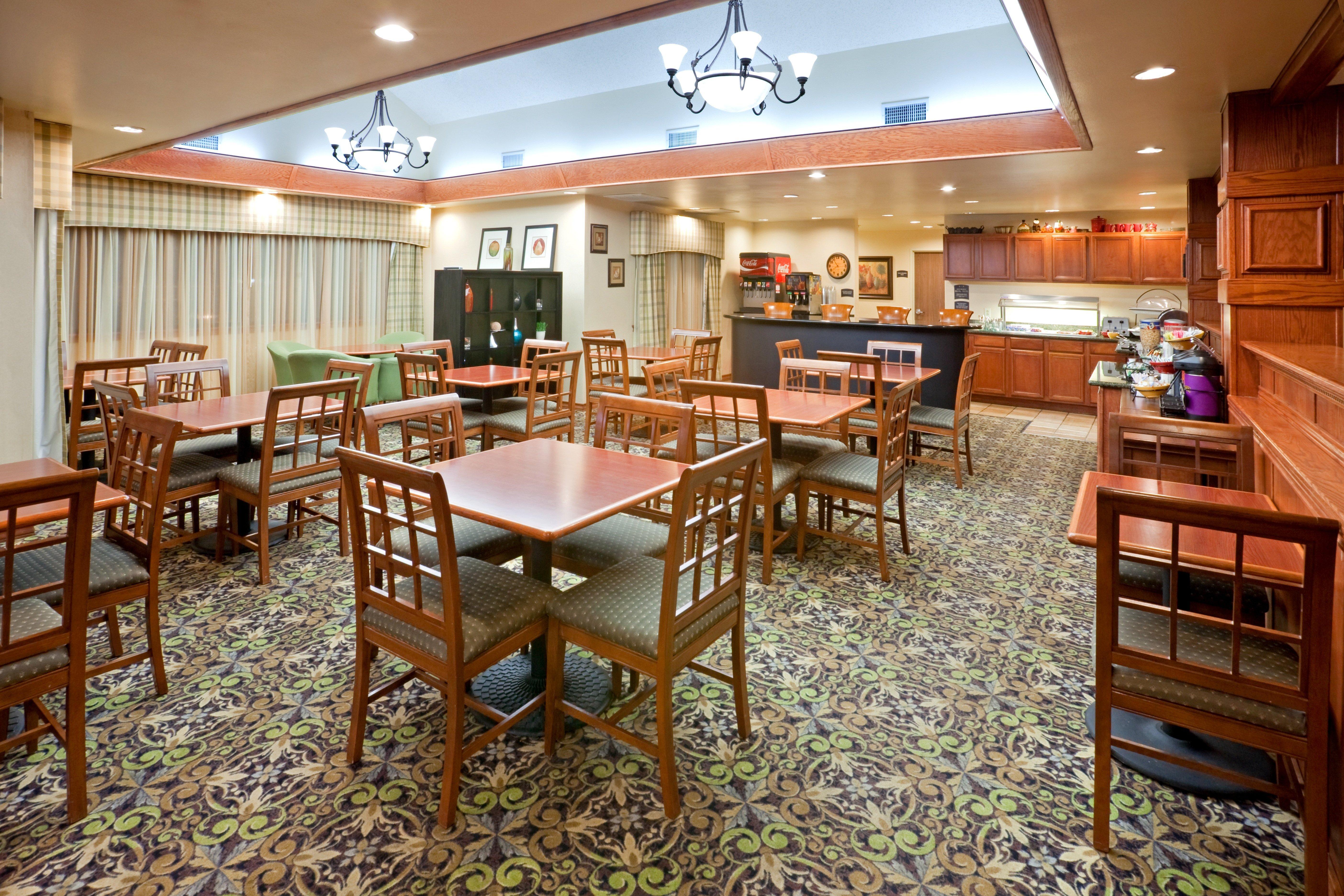 Staybridge Suites Lubbock-University Area By Ihg Bagian luar foto