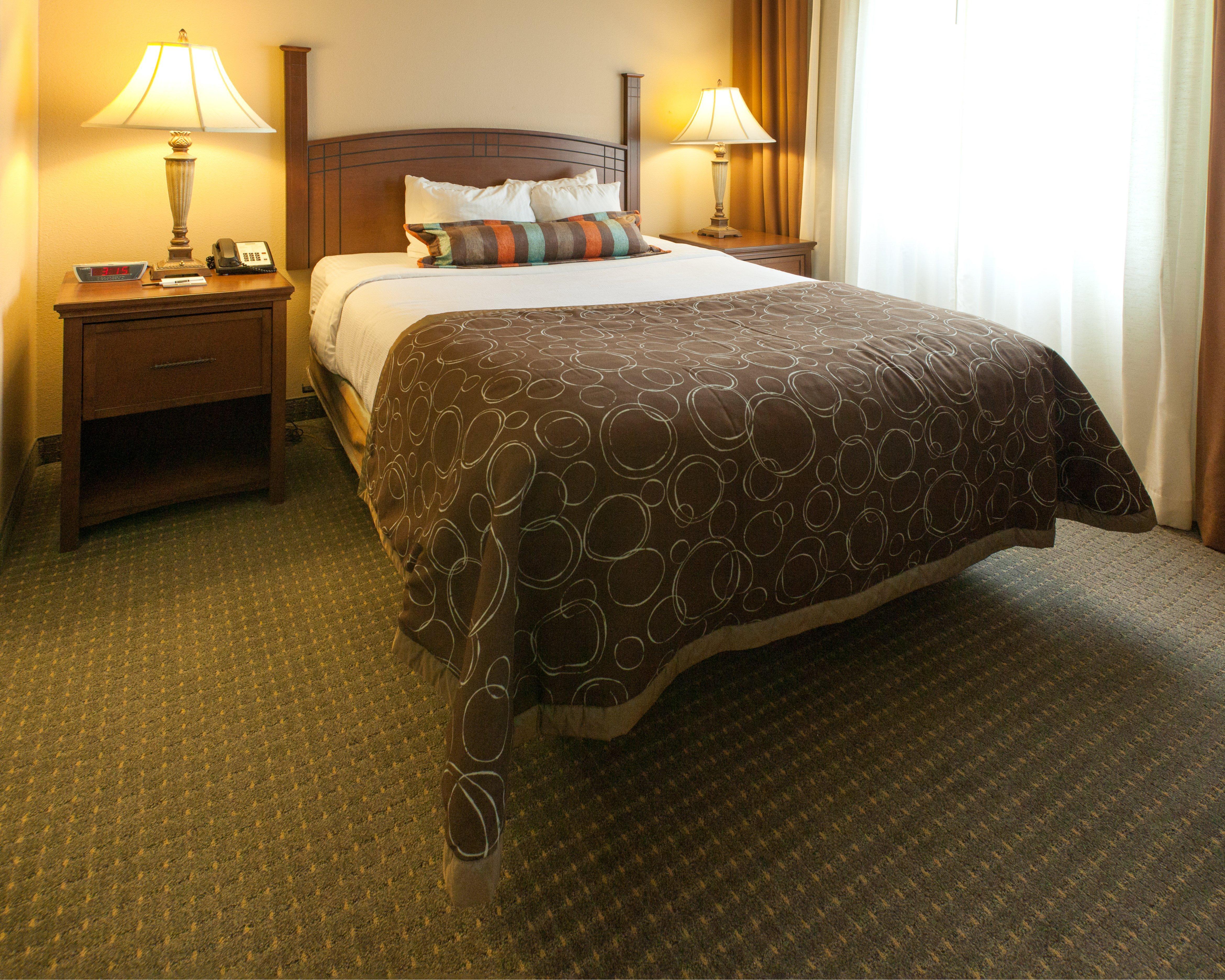 Staybridge Suites Lubbock-University Area By Ihg Bagian luar foto