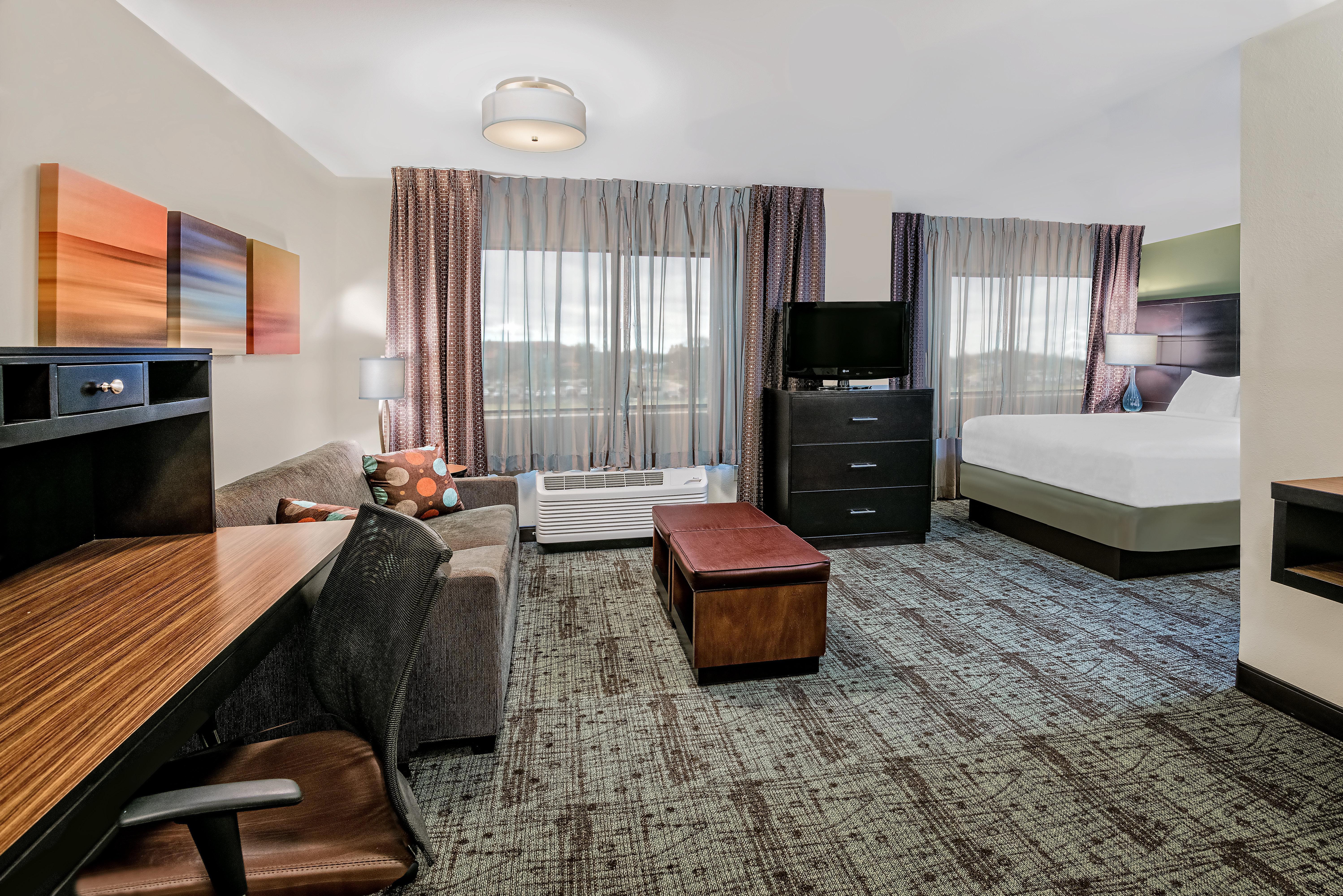 Staybridge Suites Lubbock-University Area By Ihg Bagian luar foto