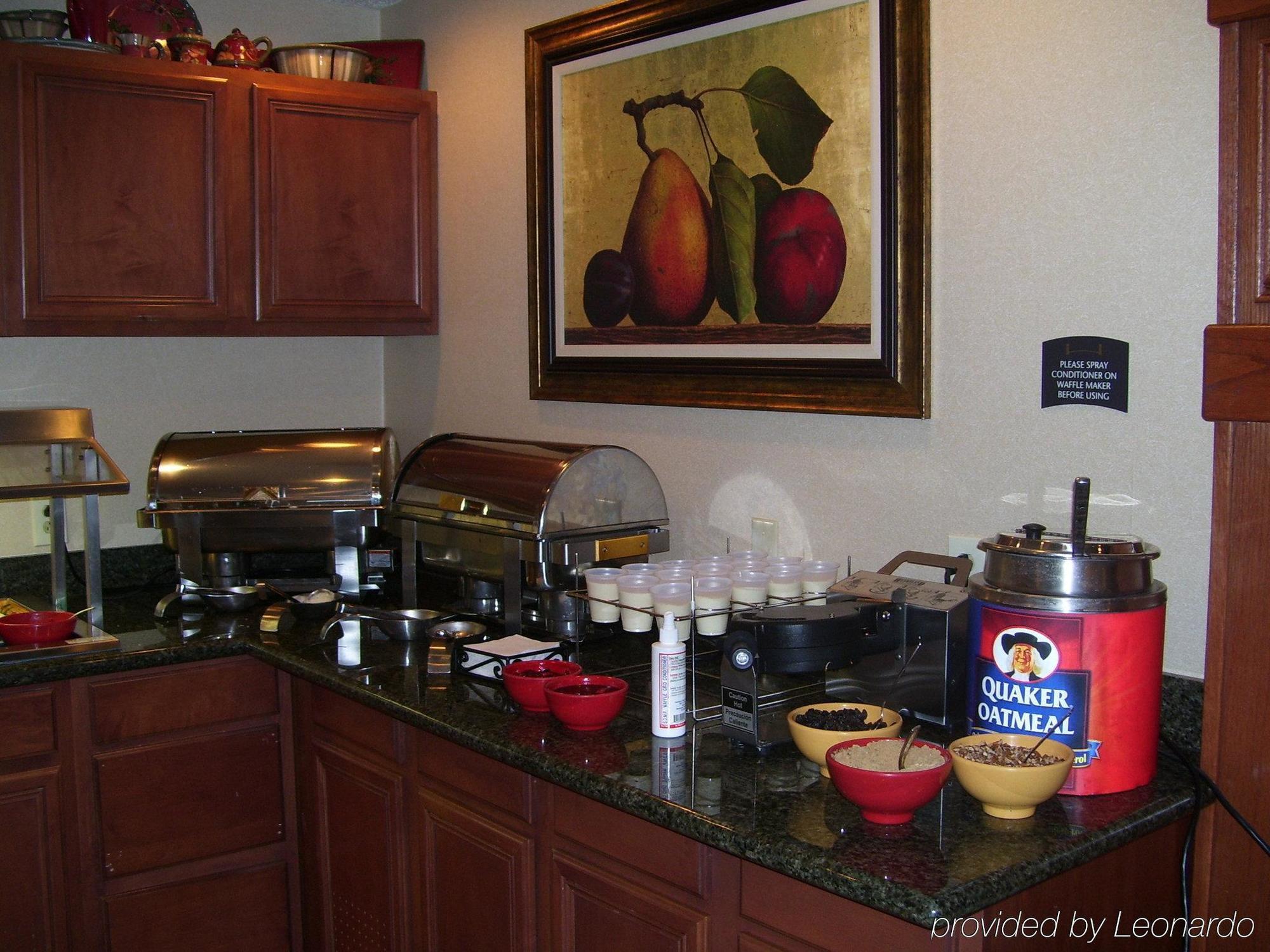 Staybridge Suites Lubbock-University Area By Ihg Restoran foto