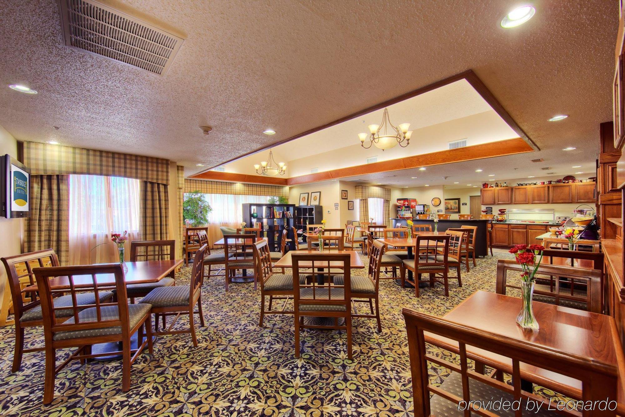 Staybridge Suites Lubbock-University Area By Ihg Bagian luar foto