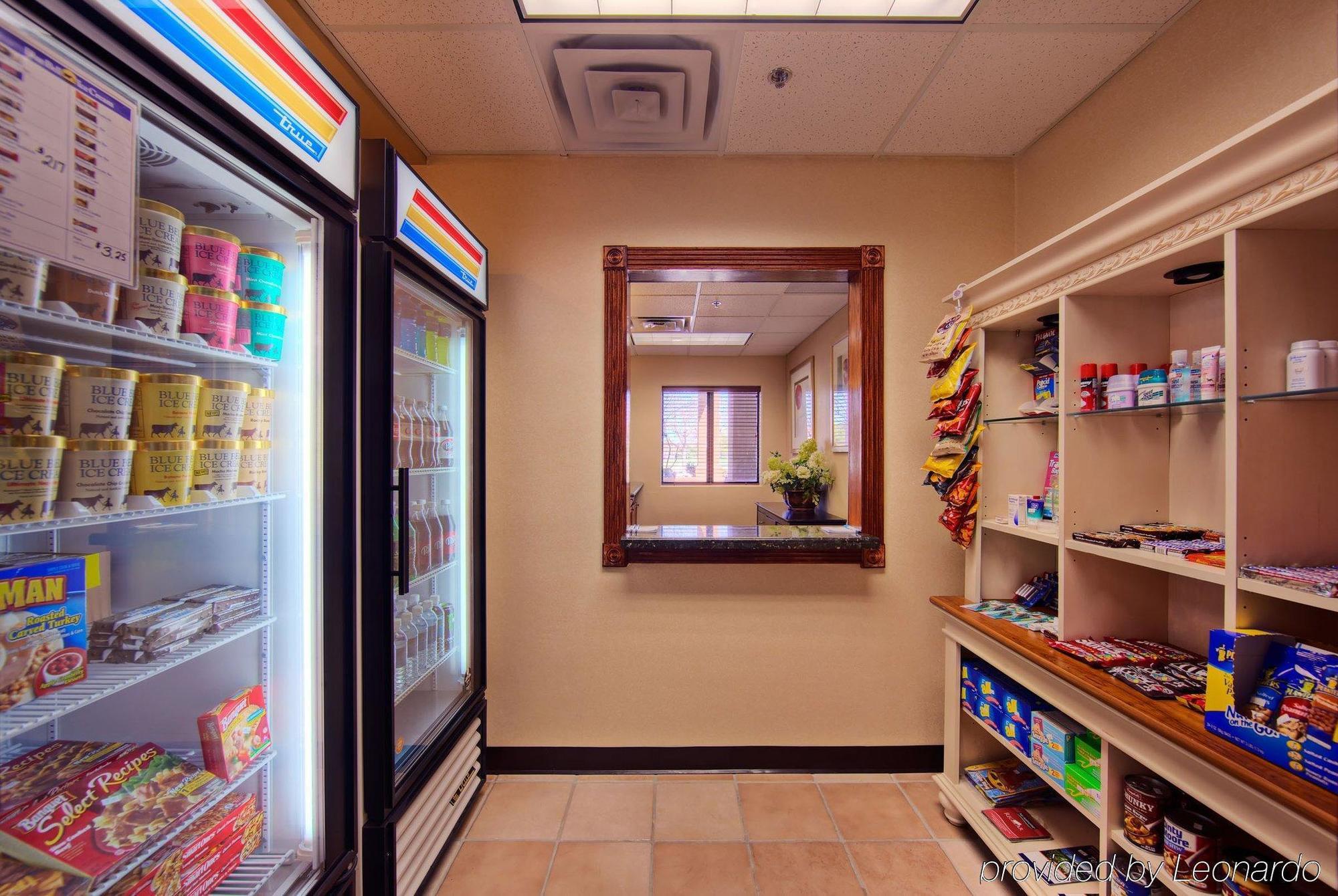 Staybridge Suites Lubbock-University Area By Ihg Bagian luar foto