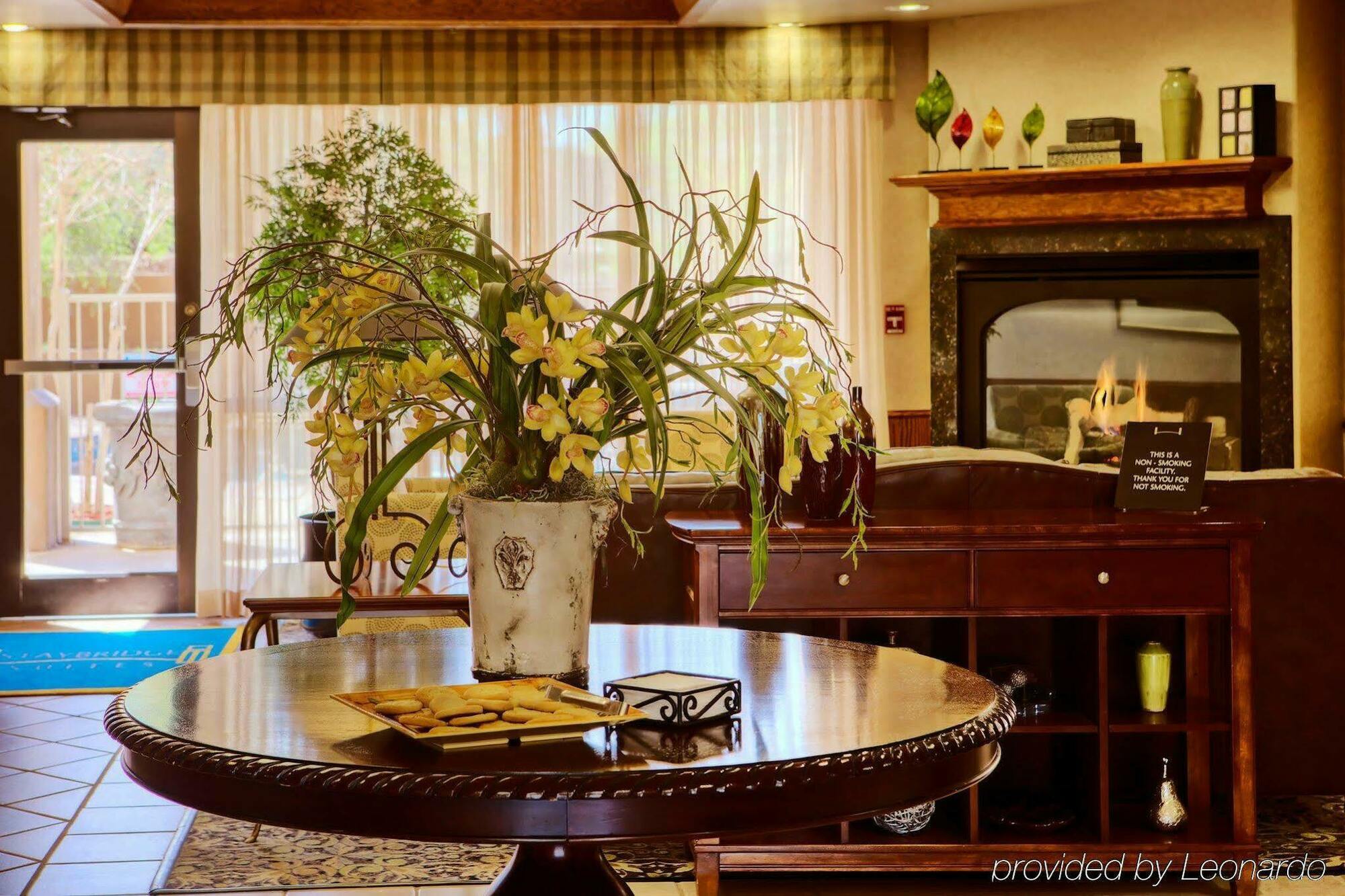 Staybridge Suites Lubbock-University Area By Ihg Bagian luar foto