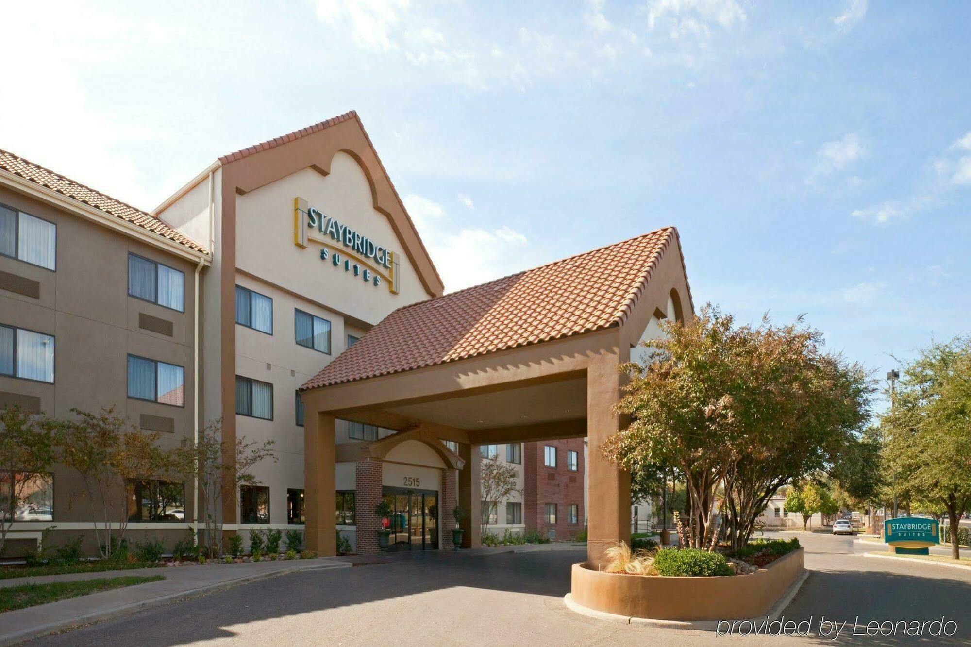Staybridge Suites Lubbock-University Area By Ihg Bagian luar foto